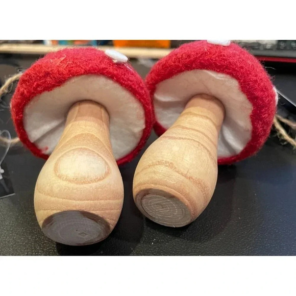 Red White Gnome Toadstool Mushroom Christmas Ornaments Set Of 2 Felt Wood #1 NEW - Picture 2 of 5